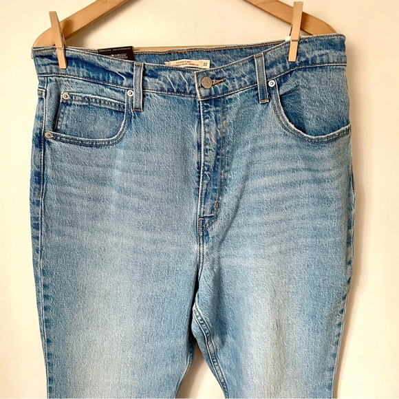 Levi's 70's High Rise Flare Jeans Light Wash  32 - Picture 7 of 9